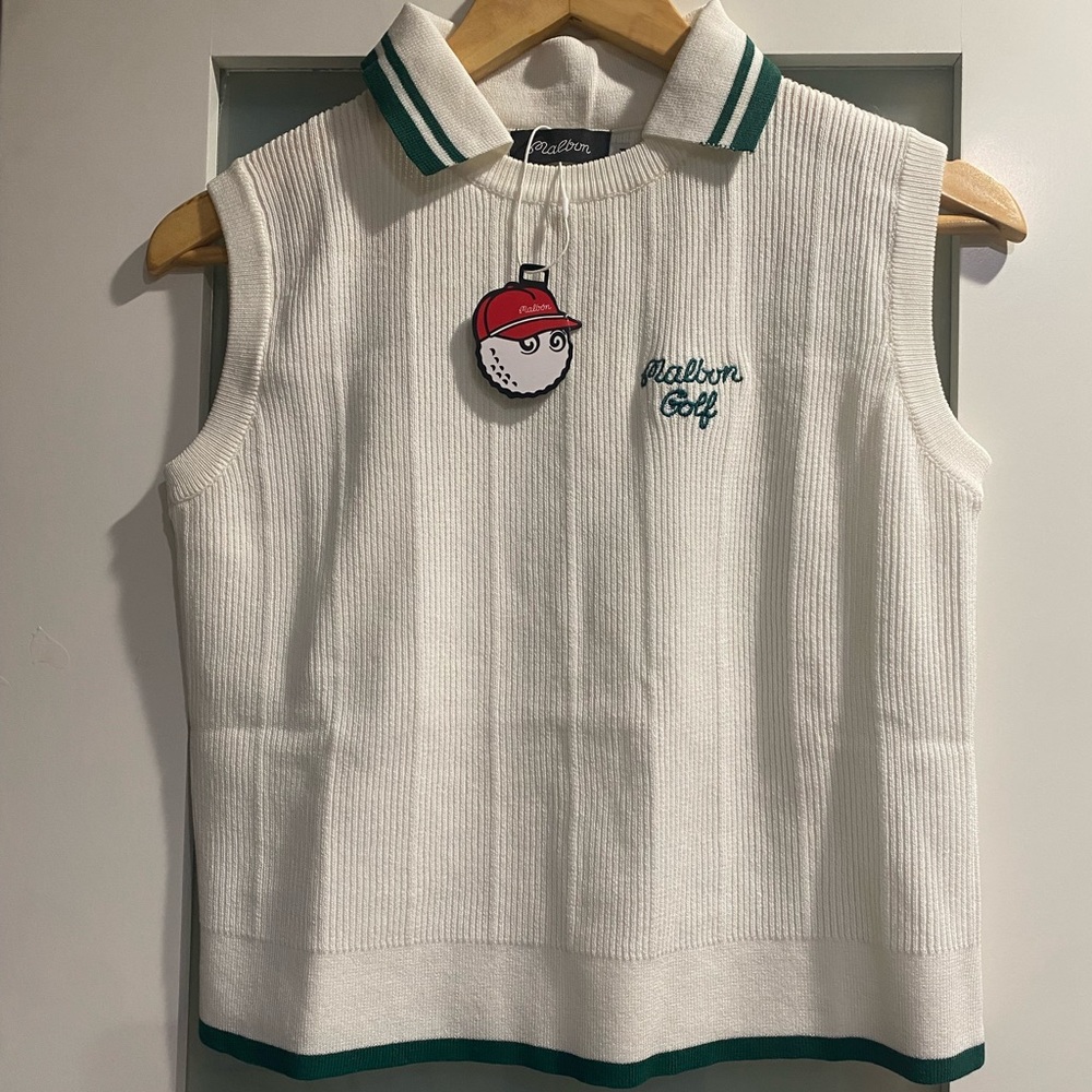 Malbon Korean women golf vest white w green trimming small nwt